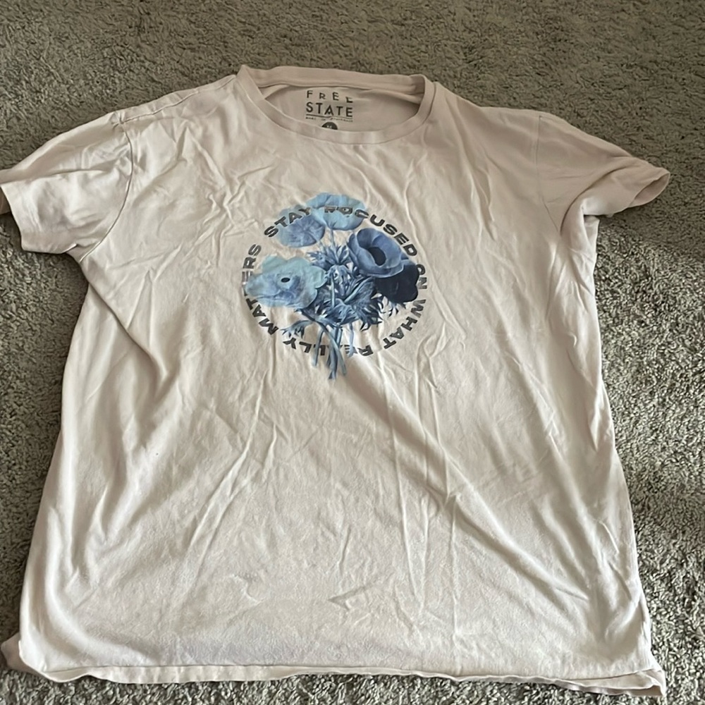 Free state M men’s shirt